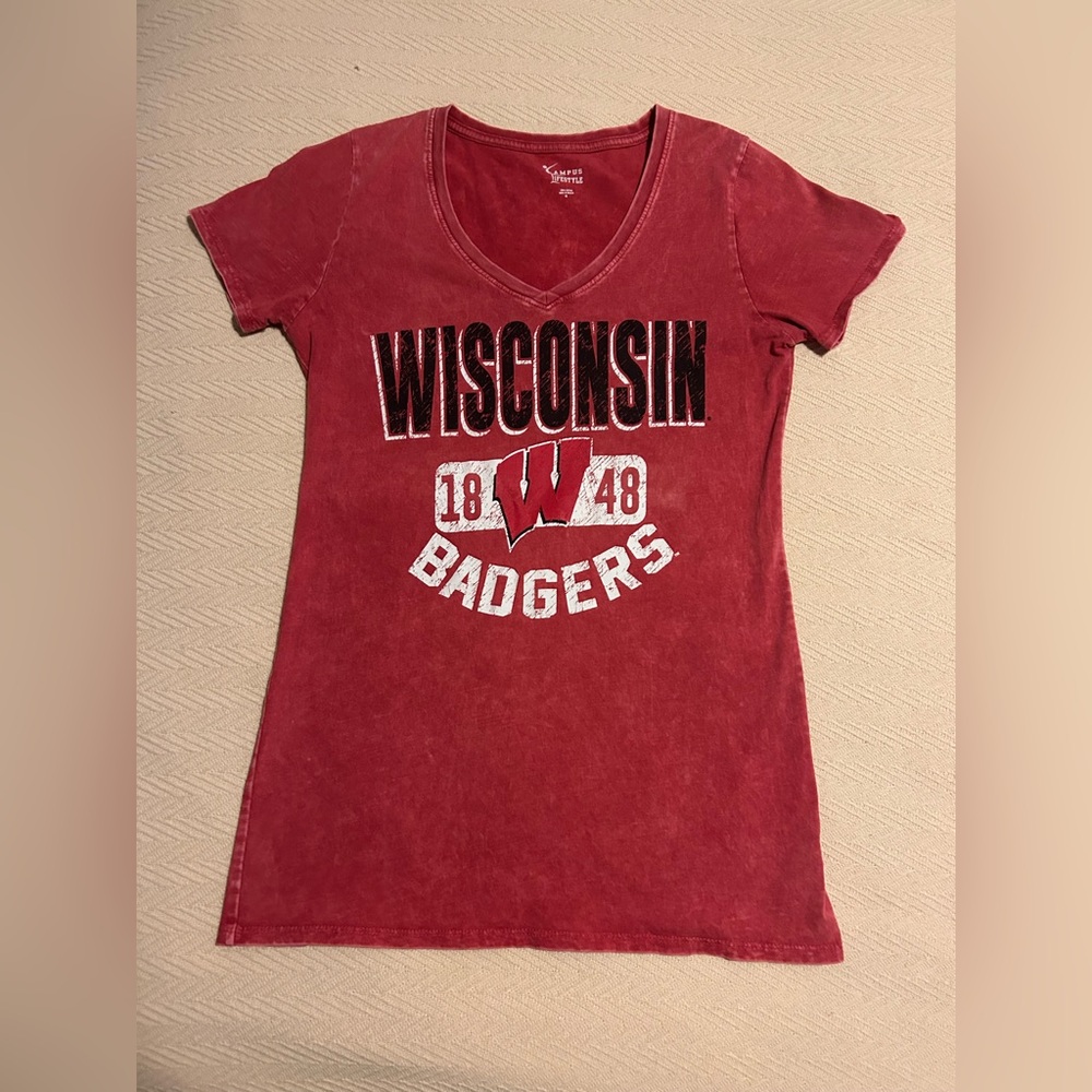 Wisconsin Badgers women’s size M  T-Shirt vintage wash